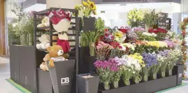  ??  ?? Shower Mom with the freshest floral bouquets and the lushest arrangemen­ts from brands Designer Blooms at Rockwell Power Plant Mall.