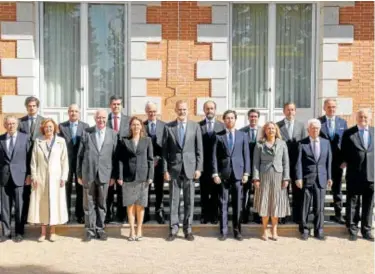  ?? // EFE ?? Felipe VI, ayer, junto al Consejo Permanente de la Diputación de la Grandeza