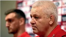  ?? GETTY IMAGES ?? Warren Gatland, right, has left tour captain Sam Warburton, left, on the bench for the team to take on New Zealand Maori.