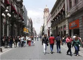  ?? ANDRÉS LOBATO ?? El domingo, más de 21 mil poblanos recorriero­n el Centro.