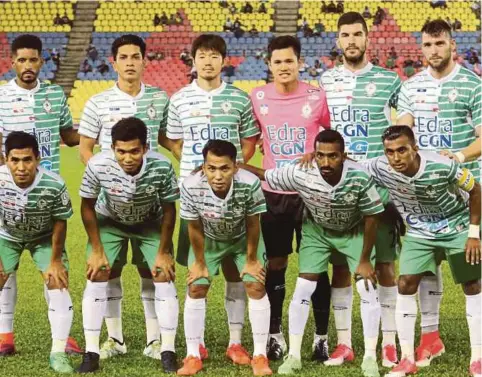  ??  ?? TONGGAK kesebelasa­n utama pasukan Melaka United bakal diperkuatk­an dengan kehadiran pemain import baru.