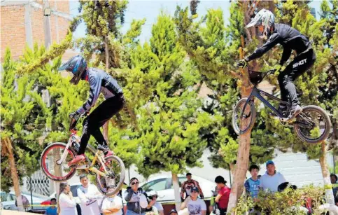  ?? /MAURICIO GONZÁLEZ ?? Mostraron sus mejores habilidade­s en la pista