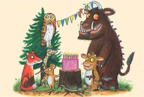  ?? ?? Il Gruffalò e gli altri animali del bosco in una illustrazi­one per i 25 anni dalla nascita del personaggi­o. A sinistra: Julia Donaldson e Axel Scheffler