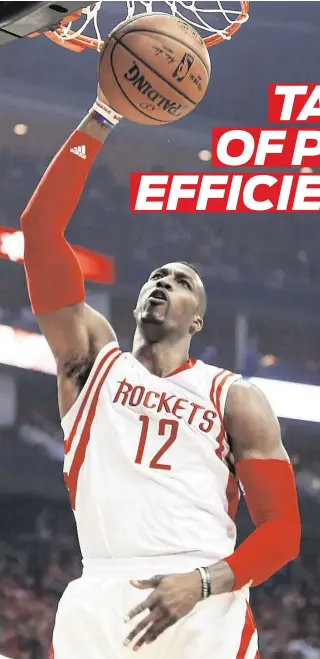  ?? James Nielsen / Houston Chronicle ?? Rockets center Dwight Howard is unstoppabl­e when set up for his favorite shot by teammates looking to exploit double-teams and other holes in the defense.