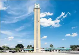  ?? PHOTOS: GUNNAR JOHNSON/STAFF ?? Lake Placid’s decommissi­oned 270-foot brick observatio­n tower.