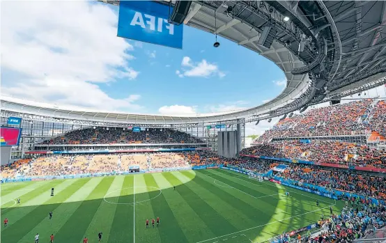  ??  ?? Das Stadion in Jekaterinb­urg war zwar in der Konstrukti­on einzigarti­g. Nun wird es aber nicht mehr gebraucht.