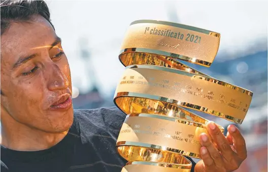  ?? / AP ?? “Ahora soy más consciente de lo que conlleva ser el ganador de una gran vuelta”, admitió Egan Bernal en Milán, donde le concedió una entrevista al enviado especial de El Espectador.