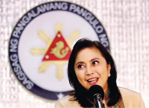  ?? (Mark Balmores) ?? CHALLENGE ACCEPTED –Vice President Leni Robredo announces she is accepting the appointmen­t as co-chair of an inter-agency committee on illegal drugs during a press conference Wednesday.