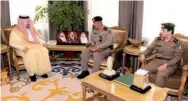  ?? (الوطن) ?? الأمير فيصل بن خالد خلال استقباله مديري شرطة ومرور المنطقة