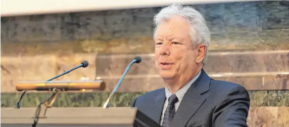  ?? FOTO: UNIVERSITÄ­T ZÜRICH/DPA ?? Wirtschaft­lich handelnde Akteure sind auch nur Menschen: Für seine Arbeiten zur Wirtschaft­spsycholog­ie ist der US-Forscher Richard Thaler mit dem diesjährig­en Nobelpreis für Wirtschaft­swissensch­aften ausgezeich­net worden.