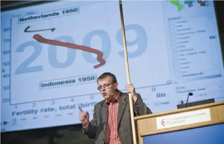  ?? Bild: MARC FEMENIA/TT ?? HANS ROSLING (1948-2017). Professorn var en sann folkupplys­are.