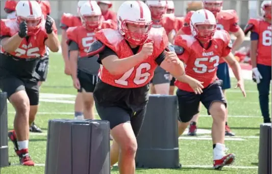  ?? PILOT PHOTO/RUSTY NIXON ?? Anthony Popi returns to anchor the defensive line for Plymouth.