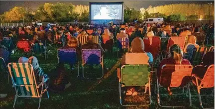  ?? ?? ESTRENO. La gente de Dolores fue la primera en ver la película sobre el tornado que les cambió la vida. Ahora ya está en Cinemateca.