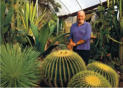  ?? Fotos de fernando j. de aróstegui ?? Rodolfo Rauscher cultiva estas especies en un vivero de Escobar