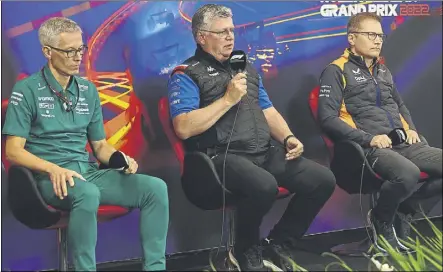  ?? Foto: getty ?? Mike Krack (Aston Martin), Szafnauer (Alpine) y Seidl (Mclaren), en rueda de prensa en el gp de Bélgica