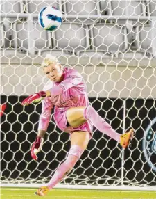  ?? Juan DeLeon/Contributo­r ?? Dash goalkeeper Jane Campbell says she sees Sunday’s game as a “huge opportunit­y” for the organizati­on.