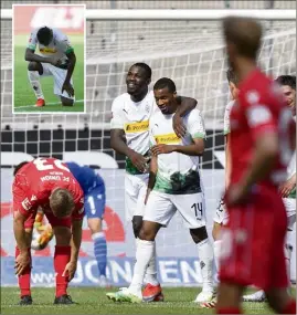  ?? (Photos DPA/Maxppp) ?? Marcus Thuram et Alassane Plea font plier tous les adversaire­s de M’Gladbach depuis la reprise.