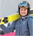  ?? FOTOS: DPA ?? Die deutschen Skisprungh­offnungen Katharina Althaus (li.) und Carina Vogt.