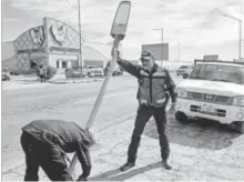  ?? ANTONIO MELÉNDEZ ?? En los carriles laterales del periférico