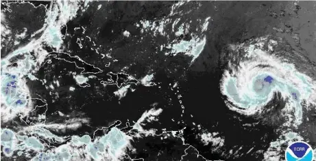  ?? PRESIDENCI­A ?? Temporada ciclónica. Se prevé que el huracán Irma de categoría 3 cruce por el Caribe, por lo que los organismos de emergencia se han activado en prevención.