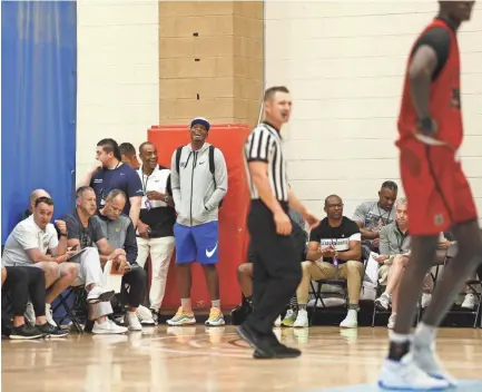  ?? APPEAL ?? Memphis basketball coach Penny Hardaway laughs during a game at Peach Jam on Thursday. JASON MUNZ/THE COMMERCIAL