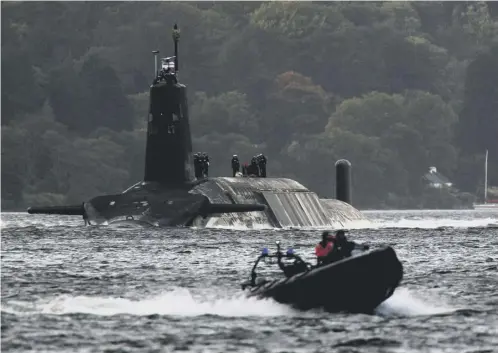  ??  ?? 0 The MOD have insisted that the convoys to naval bases on the Clyde did not pose a risk to the public, despite SNP concerns