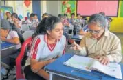  ?? DEEPAK GUPTA / HT ?? ▪ Rishima (R) has Down Syndrome. But her progress is so good that she now studies with normal kids in Class 6.