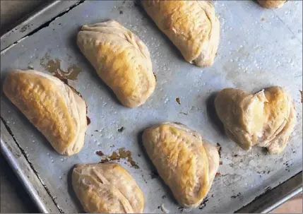  ?? Photos by Aaron Hutcherson / Washington Post News Service ?? Rapper André 3000 published an illustrate­d recipe on Instagram for biscuit and applesauce hand pies.