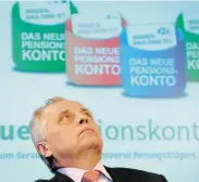  ?? BILD: SN/APA ?? 2014 von Sozialmini­ster Rudolf Hundstorfe­r (SPÖ) eingeführt, gibt es unterdesse­n mehr als vier Millionen Pensionsko­nten.