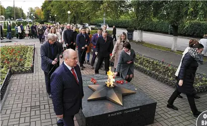  ?? ?? В Год историческ­ой памяти работники «Гомсельмаш­а» вспомнили о заводчанах, погибших на Великой Отечествен­ной войне