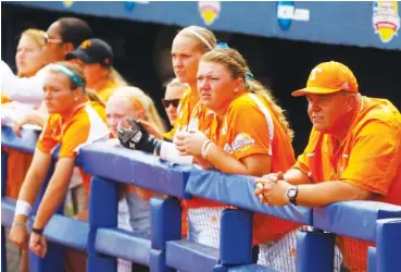  ?? ASSOCIATED PRESS FILE PHOTO ?? The Tennessee softball program’s husband-and-wife co-head coaching duo of Ralph Weekly, right, and Karen Weekly, not pictured, have been glad to see the Lady Vols overcome a midseason slump. They cruised through the NCAA regional they hosted last...