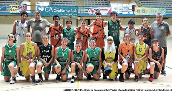  ??  ?? EQUIPAMENT­O. Clube de Basquetebo­l de Tavira não pôde utilizar Fatima Habib no distrital de sub-16