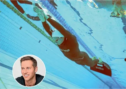  ??  ?? Ant Williams swims 223 metres on one breath. Inset: The West Auckland-raised Williams wants to freedive to record-breaking depths below the Arctic ice.