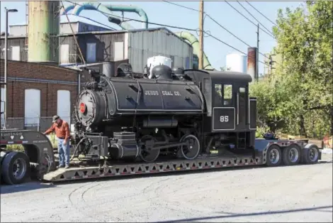  ?? SUBMITTED PHOTOS - BRANDON BARTOLOTTA ?? Steam engine arriving in Kutztown Wednesday morning.