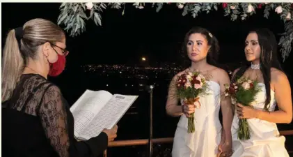  ?? CORTESÍA ?? Daritza y Alexandra protagoniz­an el primer matrimonio civil entre dos personas del mismo sexo en Costa Rica.