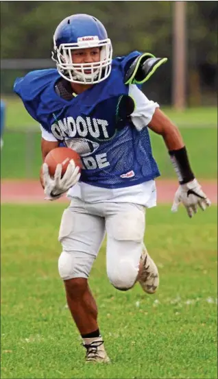  ?? TANIA BARRICKLO — DAILY FREEMAN ?? Senior wide receiver/cornerback Spencer Sands returns for a veteran Rondout squad.