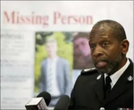  ?? BLAIRE SIMMONS — THE ROYAL GAZETTE VIA AP ?? James Howard, acting Assistant Police Commission­er of Bermuda Police Services, gives a press conference regarding missing American college student Mark Dombroski at the Hamilton Police Station in Hamilton, Bermuda, Monday.