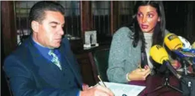  ??  ?? Ismael Álvarez y Nevenka, antes de que estallara el caso