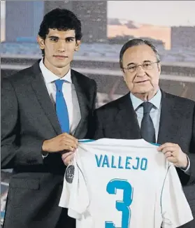  ?? FOTO: EFE ?? Jesús Vallejo fue presentado en el Bernabéu como nuevo jugador del Real Madrid