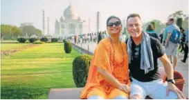  ??  ?? Vandana Mohan and Colin Cowie at Taj Mahal, Agra