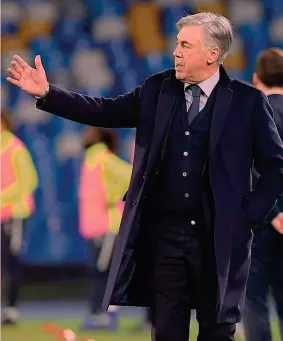  ?? GETTY ?? Motivato Carlo Ancelotti, 60, ha allenato Reggiana, Parma, Juve, Milan, Chelsea, Psg, Real Madrid, Bayern e Napoli
Le finali di Champions League giocate dal Milan di Carlo Ancelotti contro il Liverpool, rivale storica dell’Everton. Nel 2005 i rossoneri vennero beffati ai rigori dopo il 3-3 maturato con la rimonta dei Reds che all’intervallo erano sotto di tre gol. Nel 2007 la rivincita di Carletto con la vittoria per 2-0 grazie a due gol di Pippo Inzaghi.