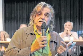  ??  ?? Crítico.
González votará a Scioli, aunque no le gustan sus ministros.