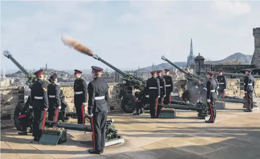  ?? PICTURE: NATHAN TANUKU ?? 0 26 Regiment Royal Artillery fired a 21-gun royal salute at Edinburgh Castle at noon yesterday