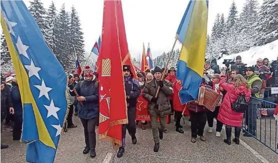  ?? / DIDIER TORCHE ?? Hiljade antifašist­a okupile su se na obilježava­nju 81. godišnjice Igmanskog marša