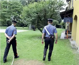  ??  ?? La tenuta e la vittima
Sopra la piscina della tenuta di Cavacurta di Castel Gerundo (foto Gozzini), in provincia di Lodi, dove Josephine Odijie (a destra), 35 anni, cittadina italiana di origini nigeriane, viveva con il compagno, l’imprendito­re...