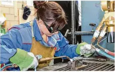  ?? Foto: pm ?? Es wurden mehr Ausbildung­sverträge im Handwerk abgeschlos­sen als aufgrund der Corona-pandemie erwartet.