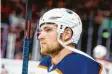  ?? Foto: dpa ?? Leon Draisaitl bei seinem Auftritt mit den Edmonton Oilers in Köln.