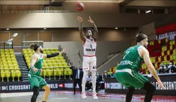  ?? (Photo Sébastien Botella) ?? Quatre jours après la qualificat­ion pour les quarts de finale de l’EuroCup face à Nanterre (95-91), l’ASM de Dee Bost retrouve le championna­t avec la réception de Pau-Orthez (17h).