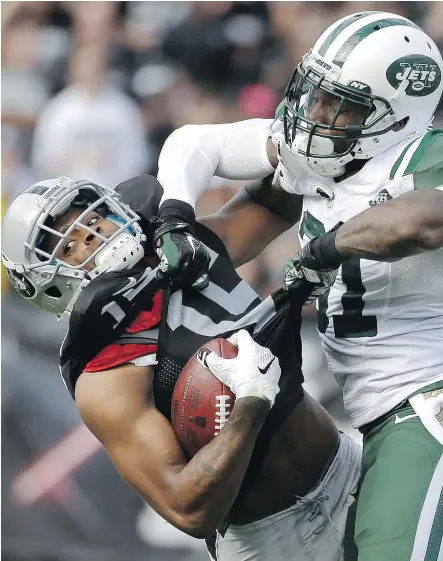  ??  ?? Cornerback Antonio Cromartie, who formed a formidable tandem with Darrelle Revis in the New York Jets secondary last season, is looking for work as NFL training camps prepare to open.