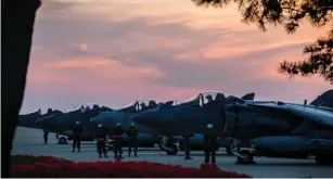  ?? (Reuters) ?? US MARINES PREPARE their AV-8B Harriers for takeoff last Wednesday at Kunsan Air Base in South Korea.
